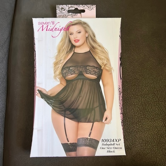 New Seven 'til Midnight Womens Plus Size Sheer
Mesh Garter Babydoll Set -10934XP - Picture 1 of 2